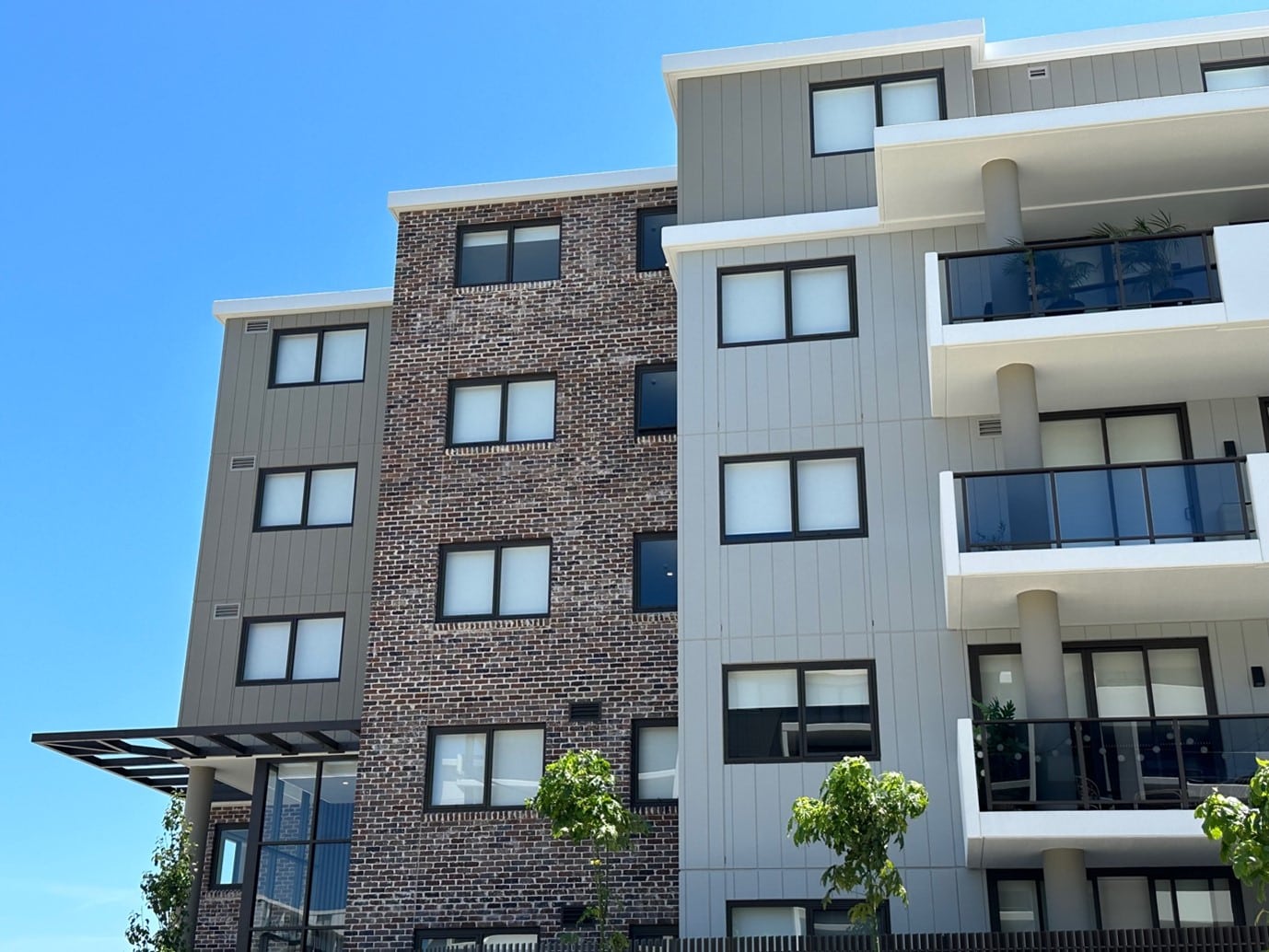 Durable and long-lasting, Hebel PowerPattern® was specified in the exteriors of over 1,000 apartments in ALAND’s Schofield Gardens 